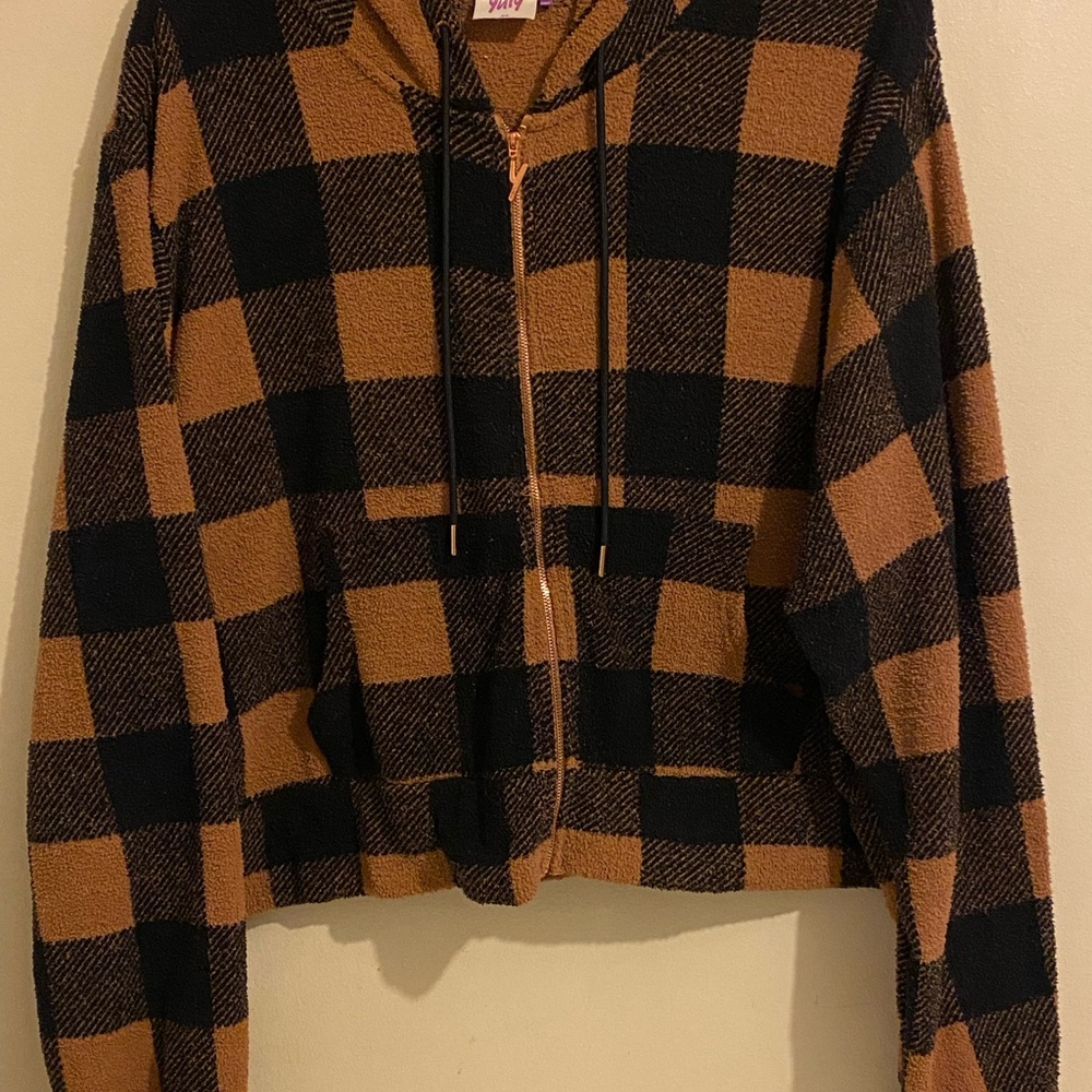 YITTY Textured Brown Garment